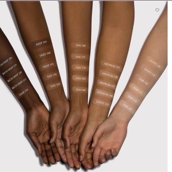 Kat Von D Lock-It Powder Foundation Refillable compact shade Rich Deep 225 NWT! - Picture 3 of 14